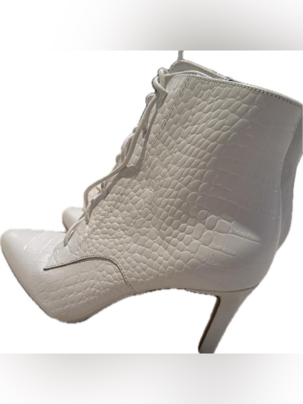Gianni Bini White Croc Embossed Lace Up Ankle Booties Women’s 7M